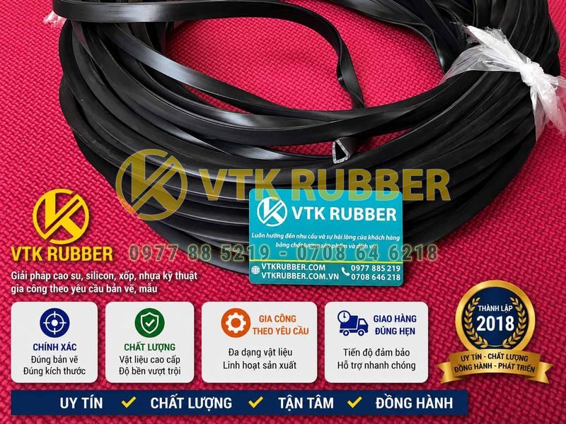 Ron silicon đen chữ U 9x10x1.5