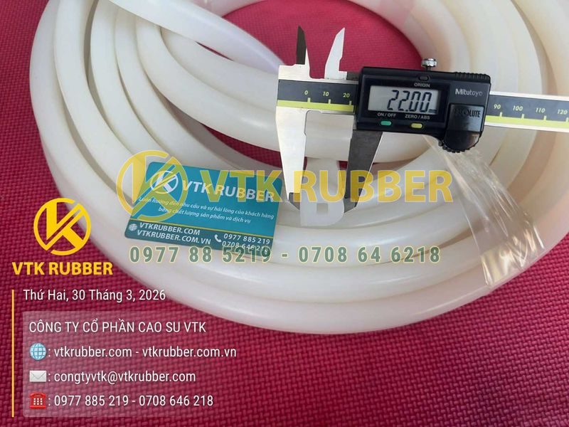 Ron silicon trắng chữ D 18x22x6, dày 8mm