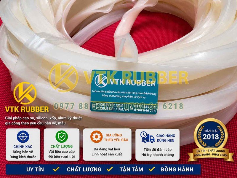 Ron silicon trắng chữ U 26x35x4