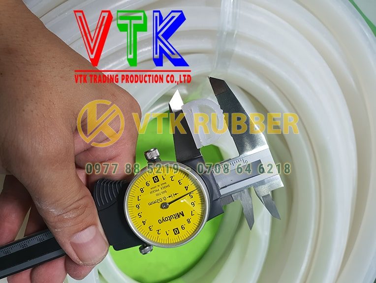 114 ron cao su cua thung xe binh thuan 06 min