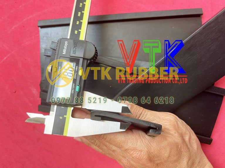 010 noi san xuat gioang silicon chiu nhiet do chu e o tinh lang son 08 min